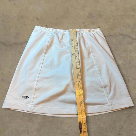 adidas vintage tennis skort
white
sz xs
2006 - Picture 9 of 10